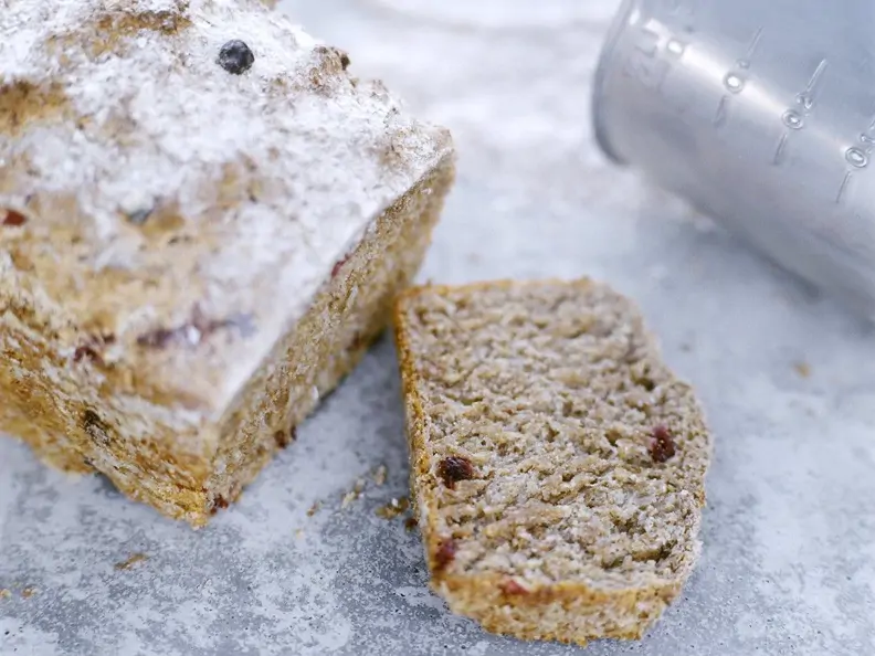 Hefe-Preiselbeerbrot