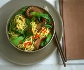 Asiatische Nudeln mit Rind