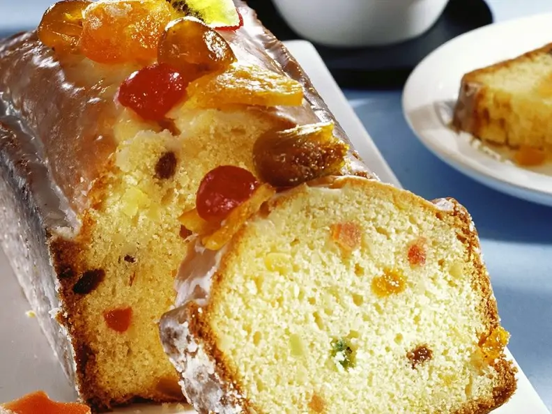 Früchtekuchen in Kastenform