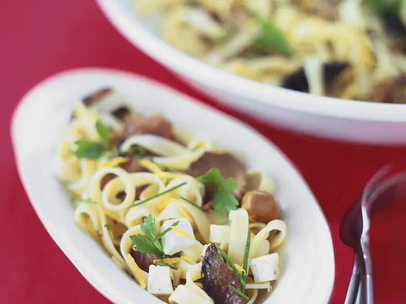 Fettuccine mit Waldpilzen