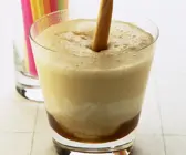 Mandel-Eiskaffee