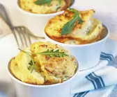 Kartoffelsoufflé mit Rucola