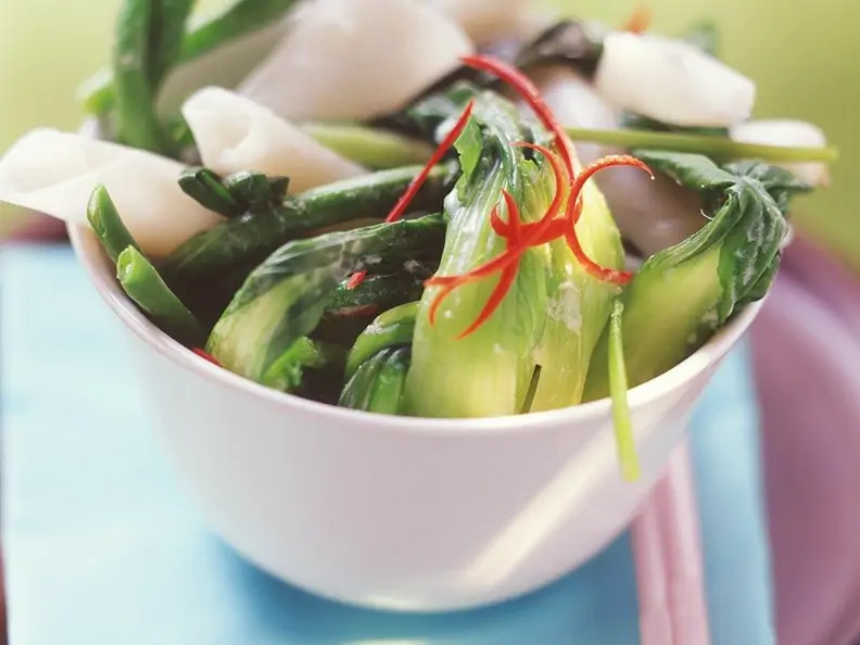 Nudeln mit Thaigemüse