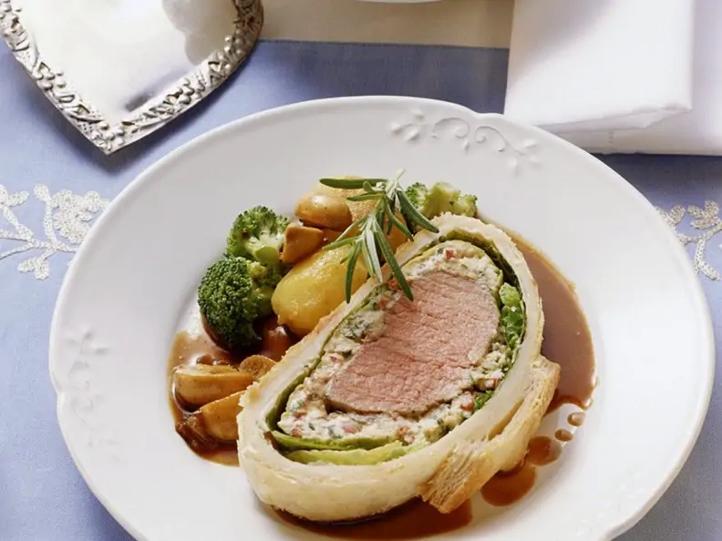 Kalbfleisch im Blätterteigmantel