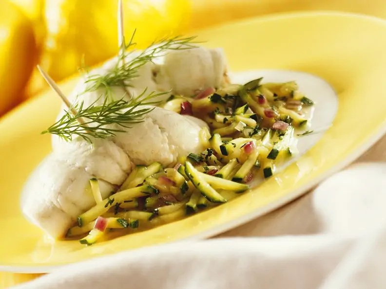 Scholle auf Zucchinigemüse