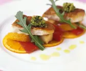 Gratiniertes Hähnchenfleisch mit Paprika