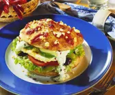 Pitabrot mit griechischer Salatfüllung