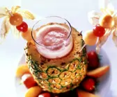 Ananas-Erdbeer-Shake