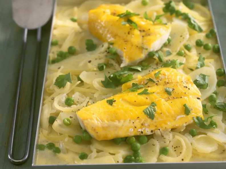 Schellfisch mit Kartoffeln gebacken