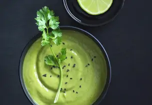 Erbsenlimettensuppe
