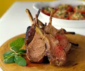 Lammchops mit Tomaten