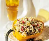 Kürbis mit Reisfüllung