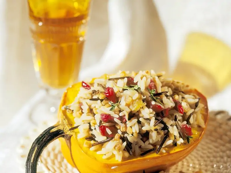 Kürbis mit Reisfüllung