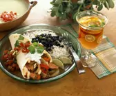Tortillas mit Fleisch-Gemüsefüllung