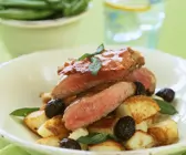 Lammrücken mit Bratkartoffeln