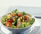 Blattsalat mit Garnelen
