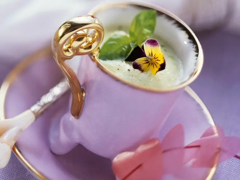 Basilikumcremesuppe