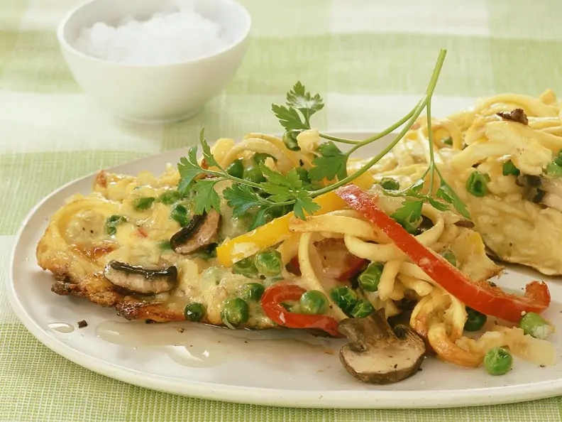 Spätzle-Omelett mit Gemüse