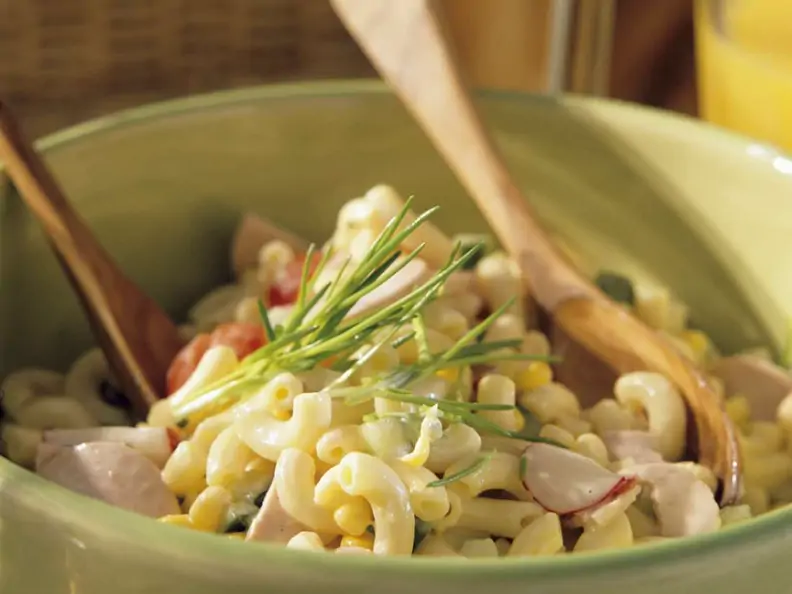 Nudelsalat mit Mayonnaise