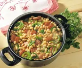 Weiße-Bohnen-Eintopf mit Mettenden