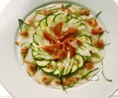 Gemüsesalat mit Radieschenvinaigrette