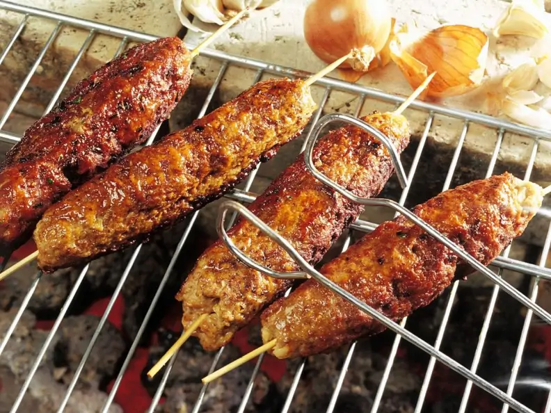 Cevapcici-Spieße
