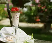 Joghurt-Beerencreme