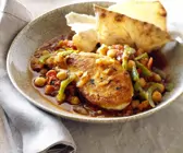 Hähnchenbrust mit Kichererbsengemüse