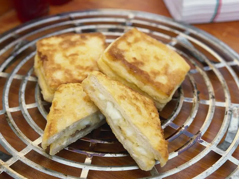 Knusprige Mozzarellaschnitten