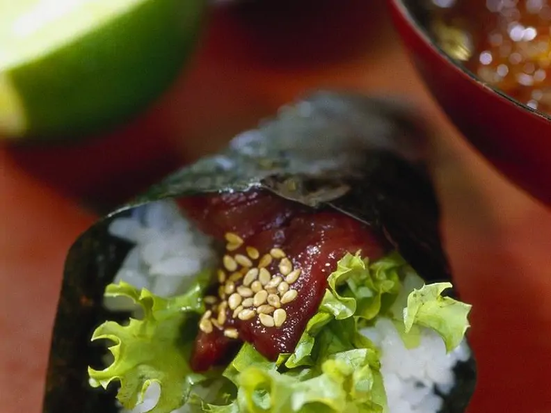 Maguro Temaki mit Thunfisch