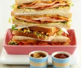 Hähnchen-Sandwiches mit Mangochutney