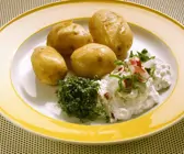 Neue Kartoffeln mit Frühlingsquark