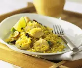 Gewürzreis mit Jakobsmuscheln