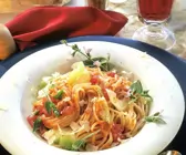 Nudeln mit Tomtencremesauce