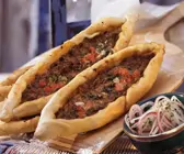 Pide mit Hackfleisch