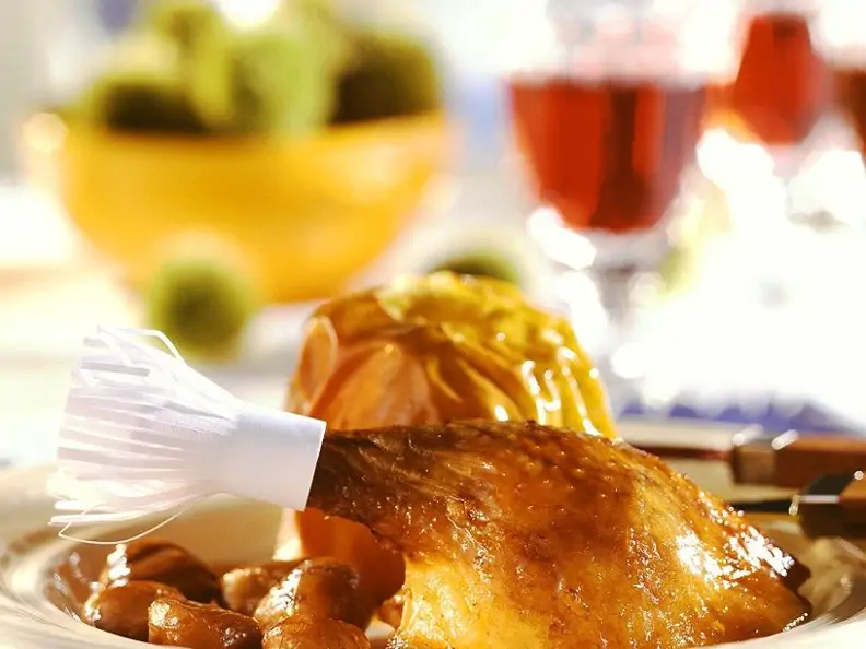 Gänsebraten mit mit Maroni und Bratapfel
