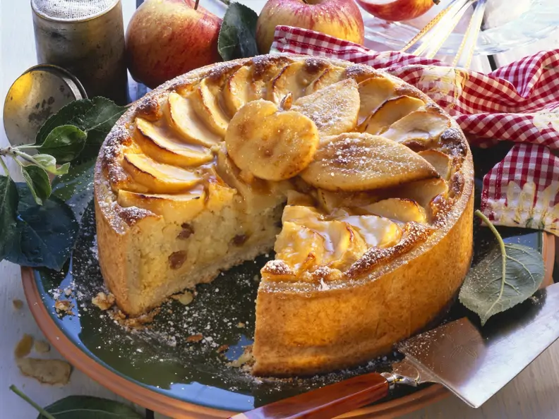 Milchreiskuchen mit Apfel