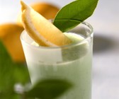 Sauerampfer-Buttermilch
