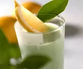 Sauerampfer-Buttermilch