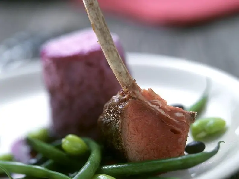 Lamm mit Souffle und Bohnen