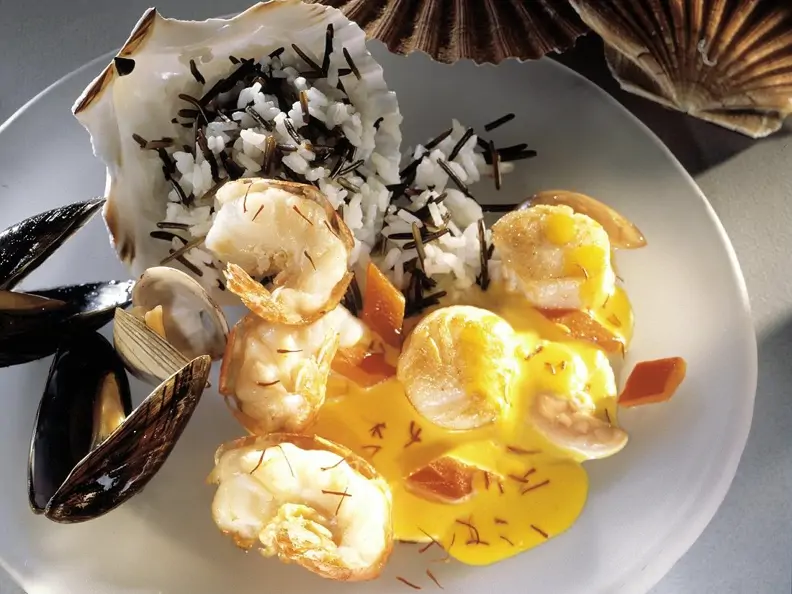 Meeresfrüchte mit Safransauce