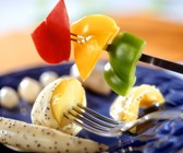 Käse-Mohn-Fondue mit Gemüse