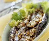 Sardellen mit Knoblauch-Fenchelöl