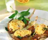Lammchops mit Käse gratiniert