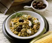 Mais-Bohnensalat mit Käse