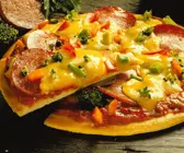 Pizza mit Salami