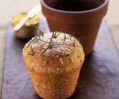 Rosmarinbrot aus dem Tontopf