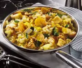 Reispfanne mit Gemüse und Tofu