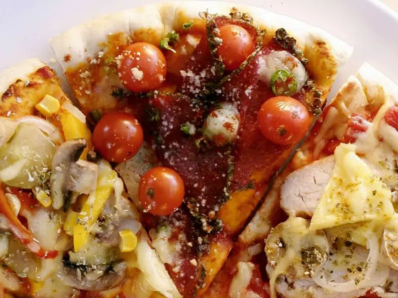 Pizza mit Bündnerfleisch