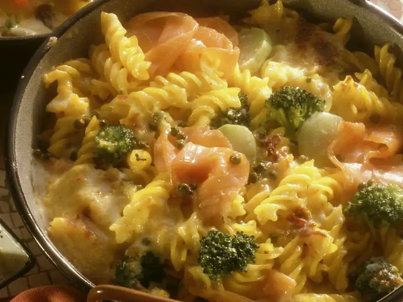 Spiralnudeln mit Lachs